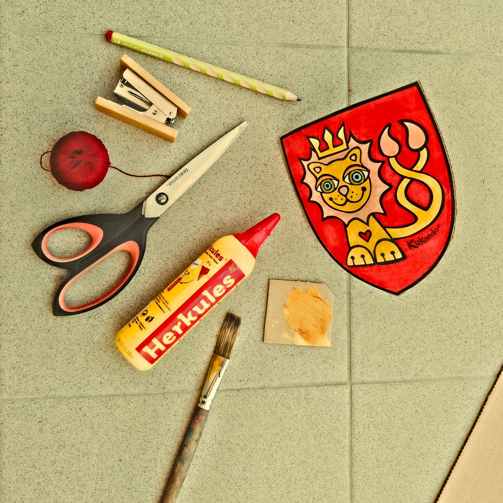 Pomůcky na výrobu erbu